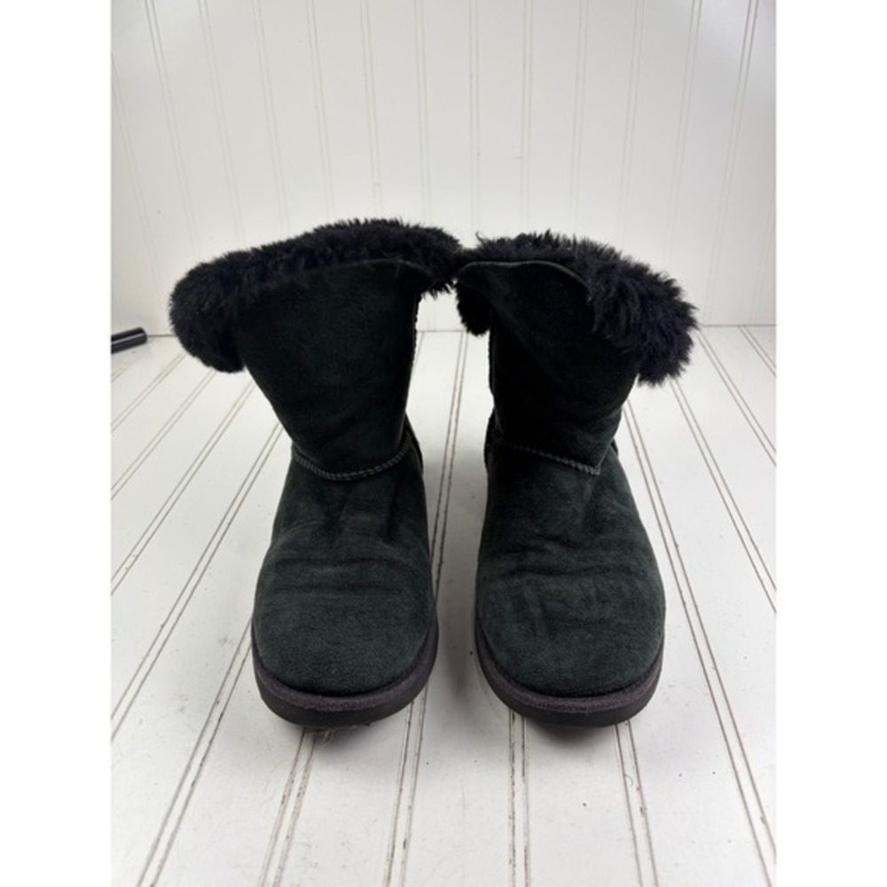 UGG Classic Short II Black Suede Sheepskin Boots Women's Size 6.5 - Picture 2 of 12